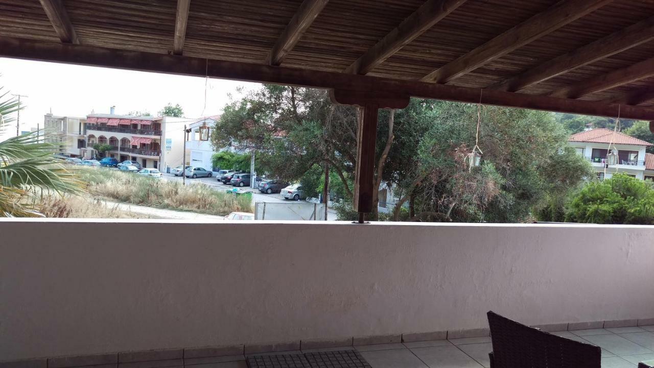 Dimitris & Vassiliki'S Apartment Poszídi Kültér fotó
